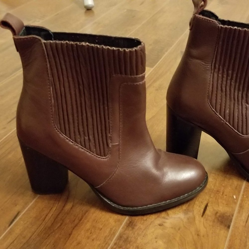 NWOT 🇬🇧 Dune Heeled Ankle Boots